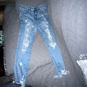 American Eagle Outfitters Light Blue Distressed Skinny Jeans